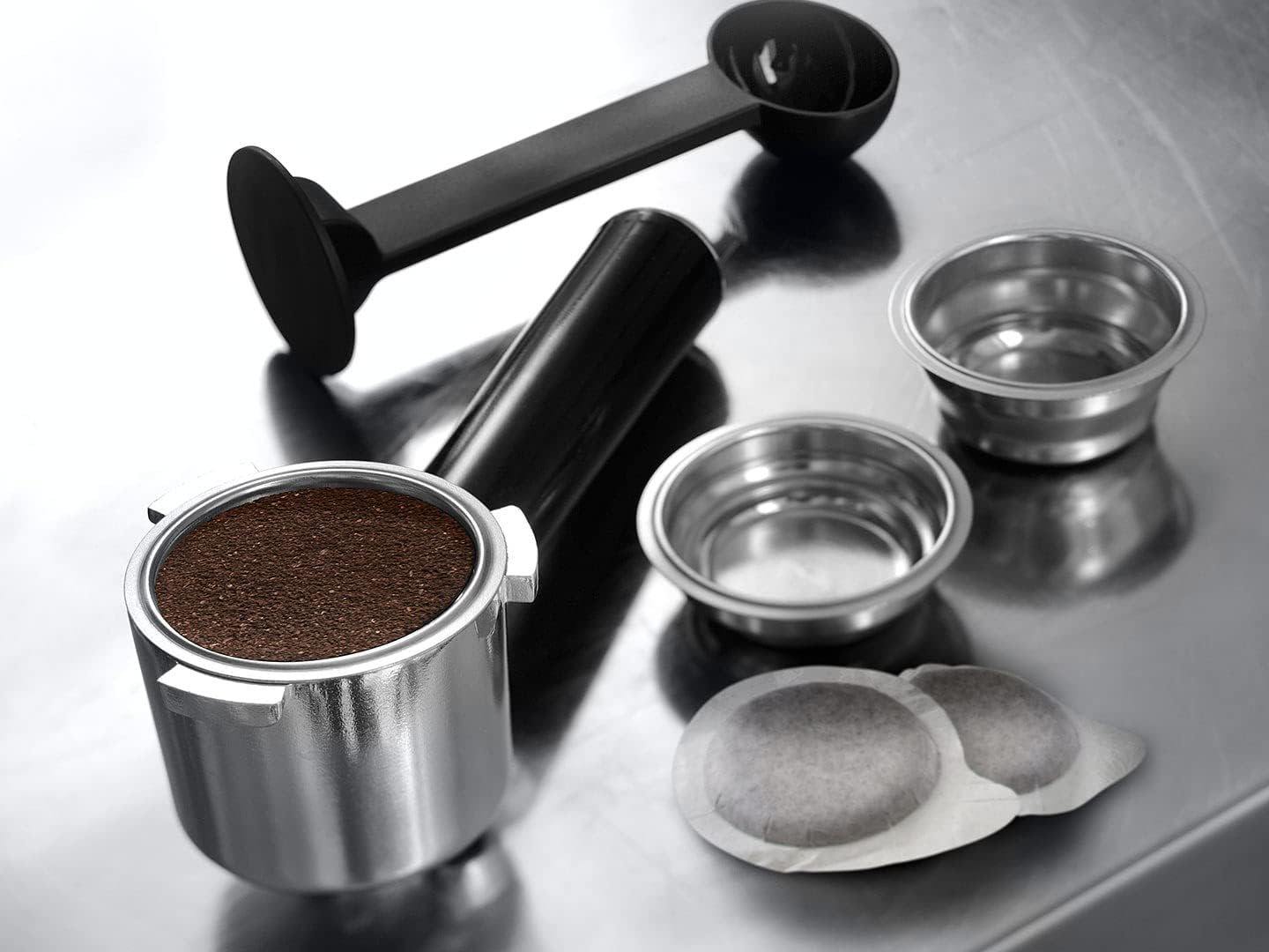 De'Longhi Coffee Machine EC685.BK