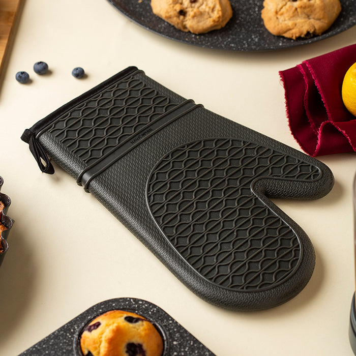 NAVA Silicone oven mitten "Imperial" with fabric inside 30cm Made in Greece