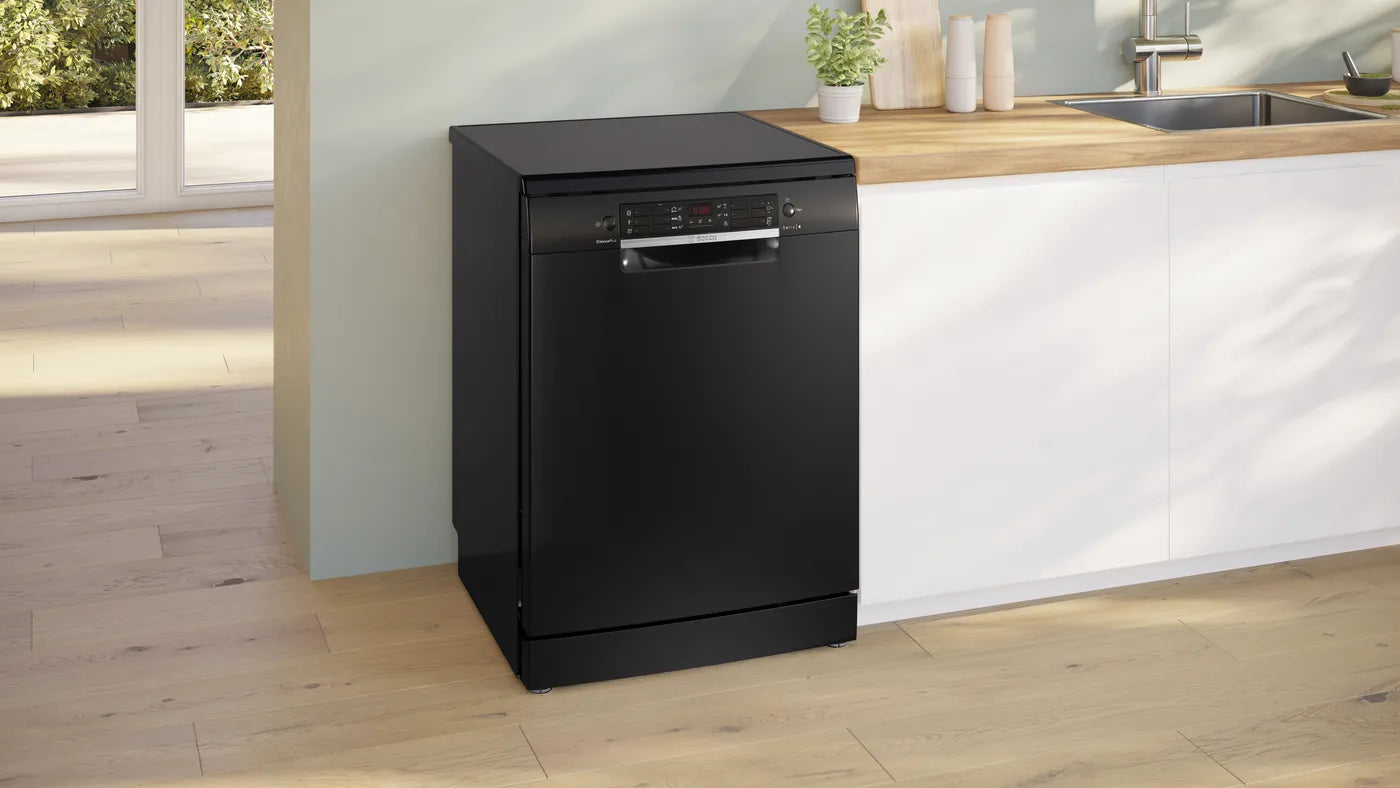 Bosch Series 4 | 13-Person 60cm 6-Program Freestanding Dishwasher - SMS46NB01V