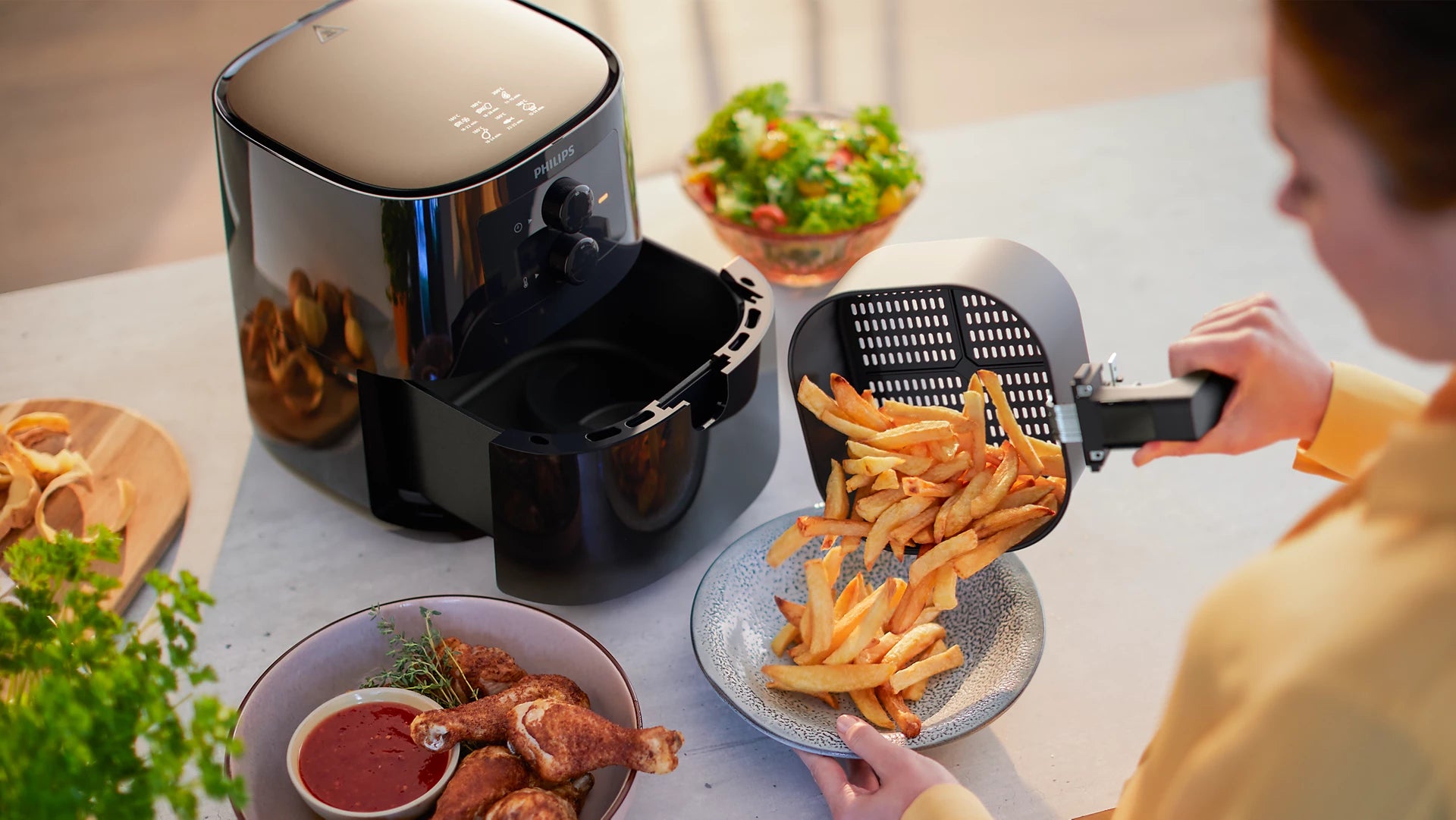 Philips 4 L 1400 Watt Air Fryer - HD9200/90